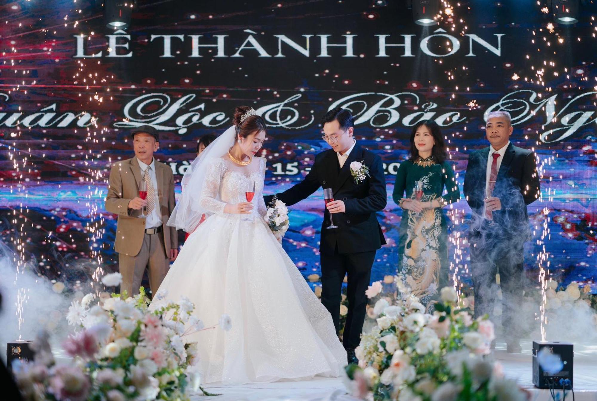 Ngan Ha Hotel Dai Tiet エクステリア 写真
